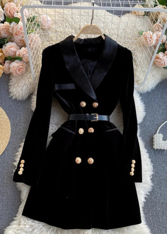 Lizzy Suit