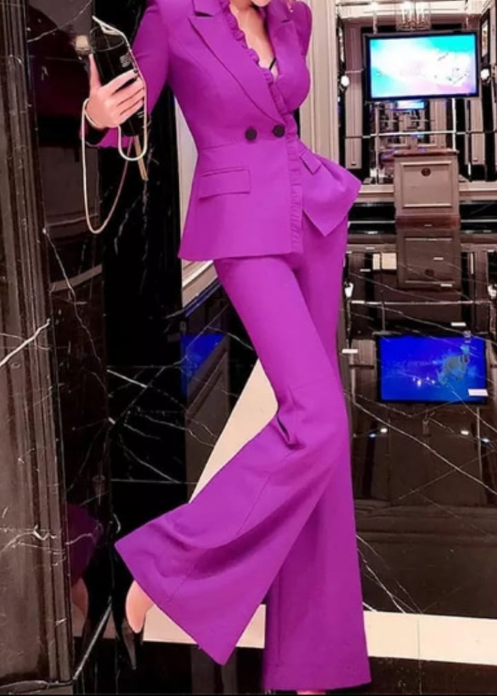 Taj Mahal Suit